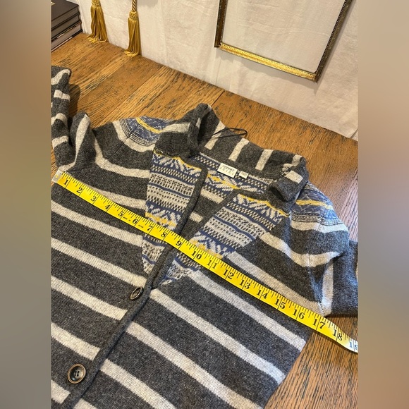 ESPRIT – Wool Blend Striped Cardigan (XS) - Picture 9 of 10